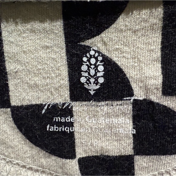 Free Movement Crop Top - Picture 3 of 5